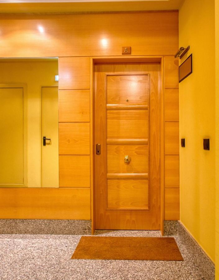 El Loft De Berta Apartment Oviedo Luaran gambar