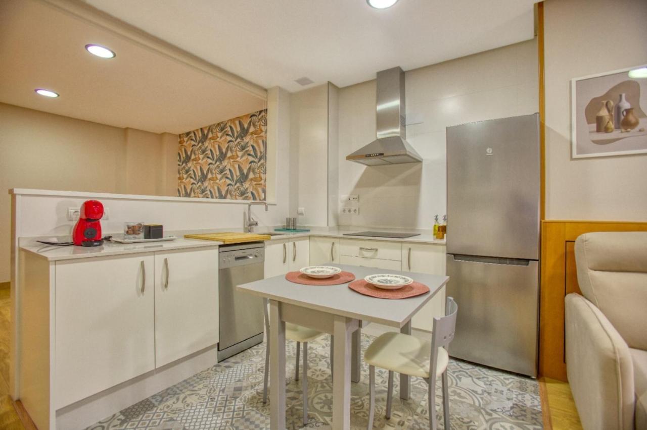 El Loft De Berta Apartment Oviedo Luaran gambar